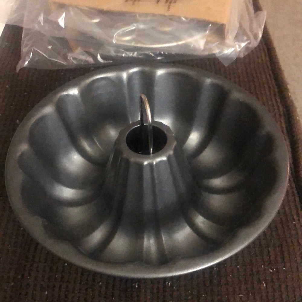 Pampered Chef Fluted pan for PC Quick cooker